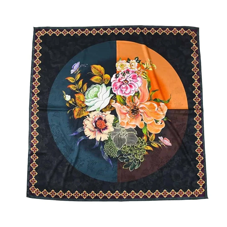 Sciarpa Babushka a fiori