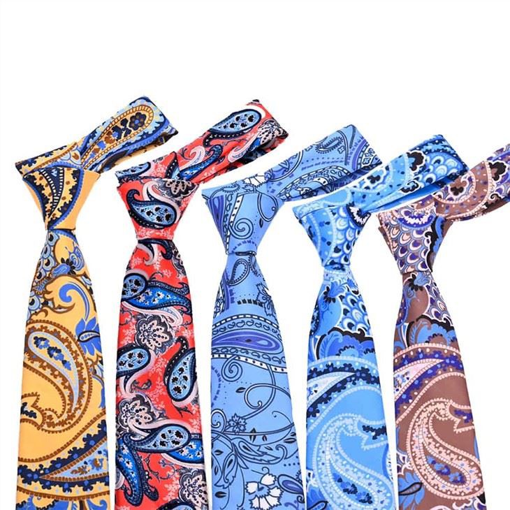 Cravatta Paisley in poliestere stampata su misura in fabbrica
